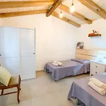 Tanca Noa Vila *